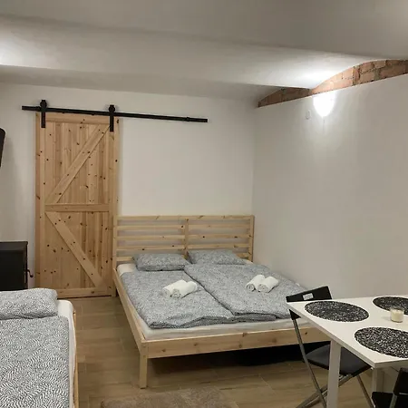 Διαμέρισμα Hrozinek Dobré Pole